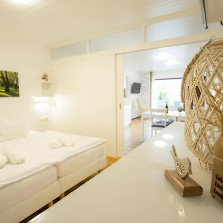 Blumenhain - Kirchblick Apartment *