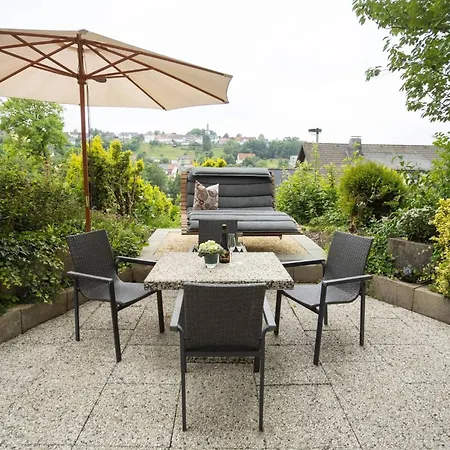 Blumenhain - Kirchblick Bad Wünnenberg